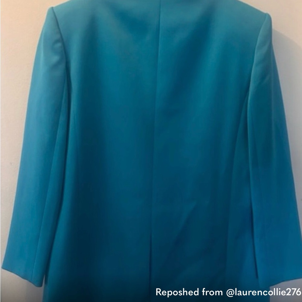Alice + Olivia Shan Padded Shoulder Rolled Sleeve Boyfriend Blazer - Picture 11 of 15